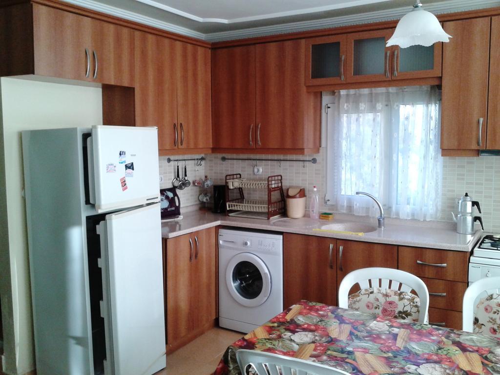 Zeus Apart Pansiyon Guzelcamlı Esterno foto